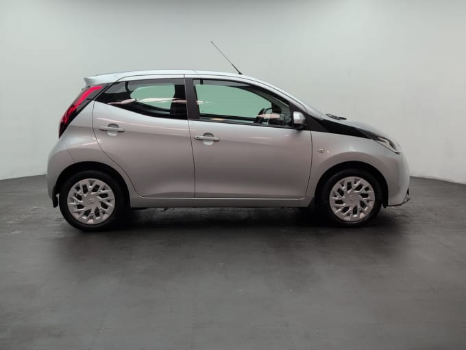 2025 Toyota Aygo