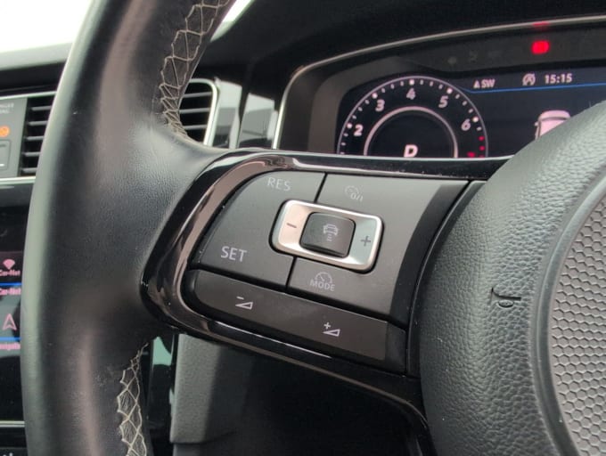 2025 Volkswagen Golf