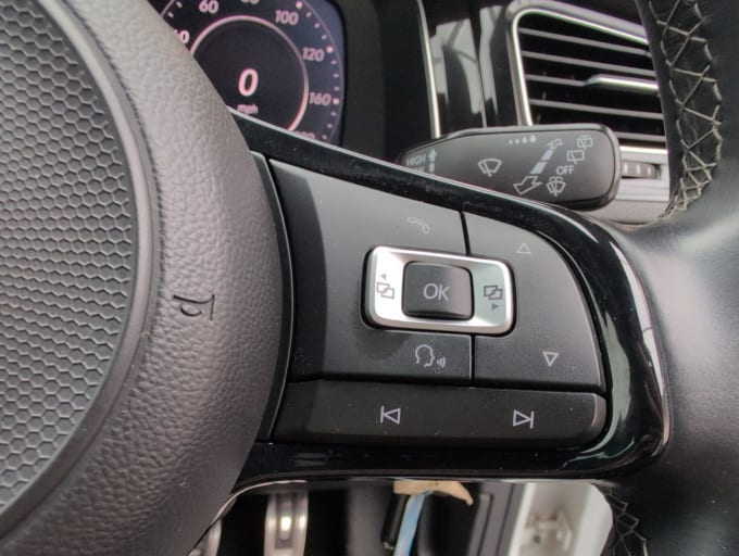 2025 Volkswagen Golf