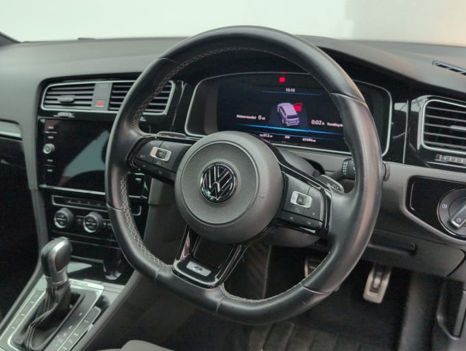 2025 Volkswagen Golf