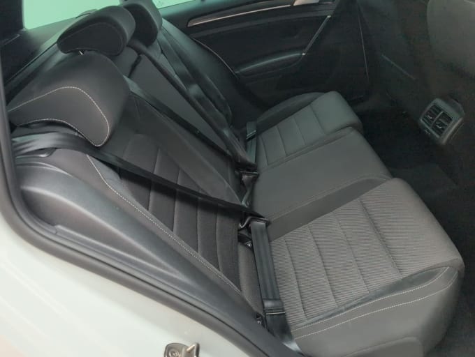 2025 Volkswagen Golf