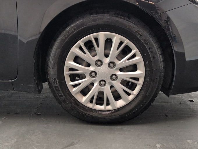 2025 Kia Ceed