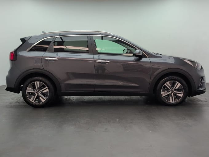 2025 Kia Niro