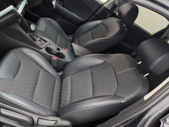 2025 Kia Niro