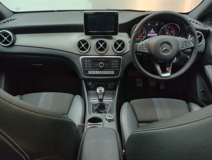 2025 Mercedes-benz Cla