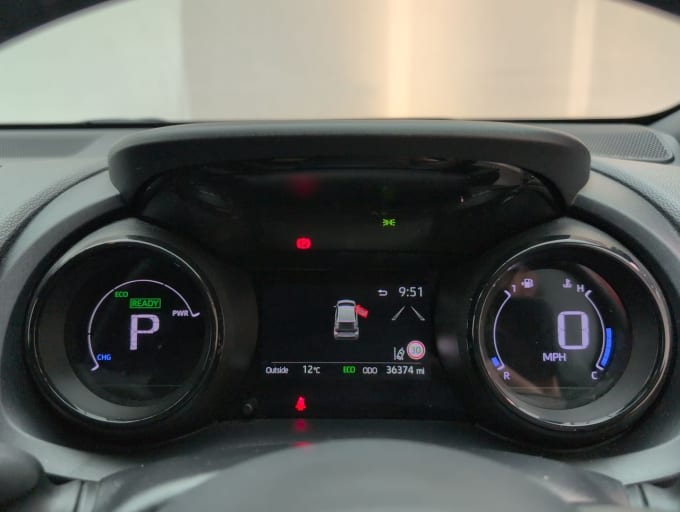 2025 Toyota Yaris