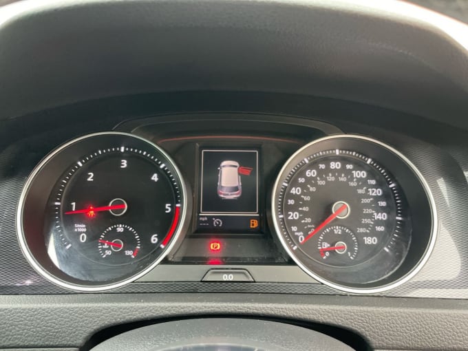 2025 Volkswagen Golf