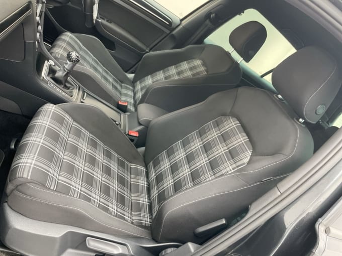 2025 Volkswagen Golf