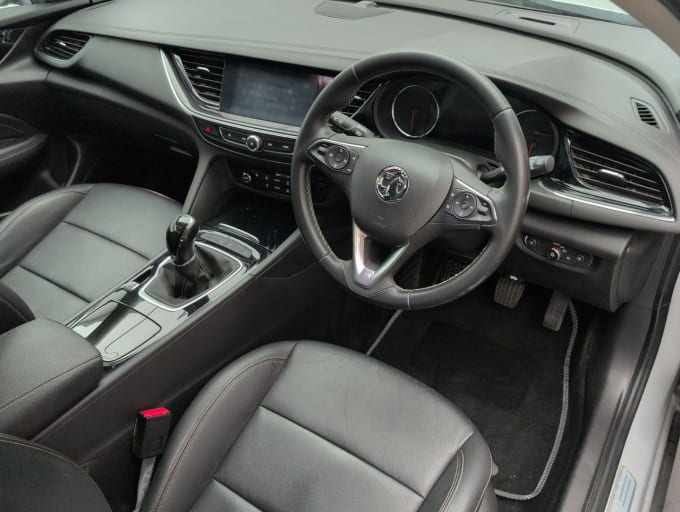2025 Vauxhall Insignia