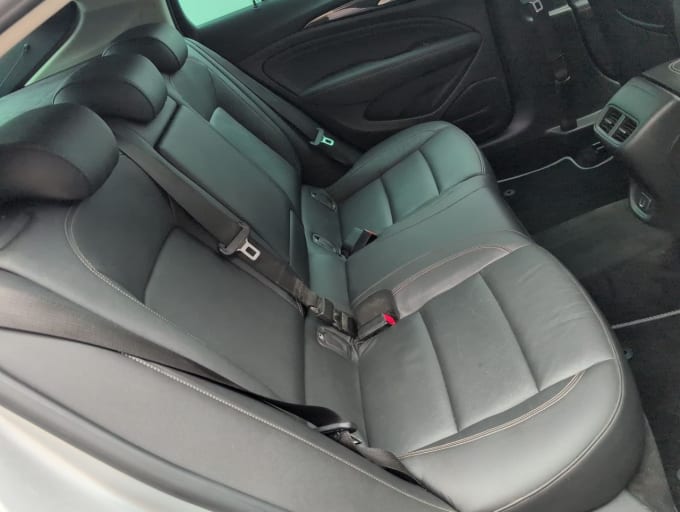 2025 Vauxhall Insignia