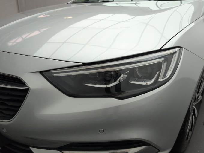 2025 Vauxhall Insignia