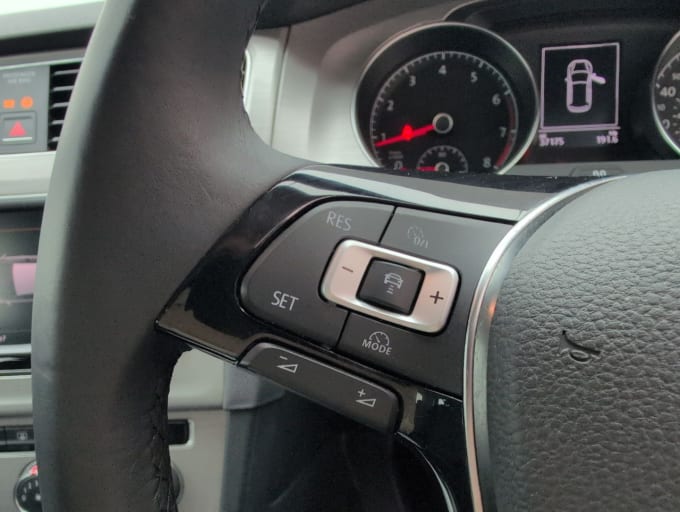2025 Volkswagen Golf