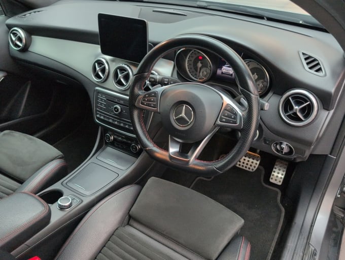 2025 Mercedes-benz 180