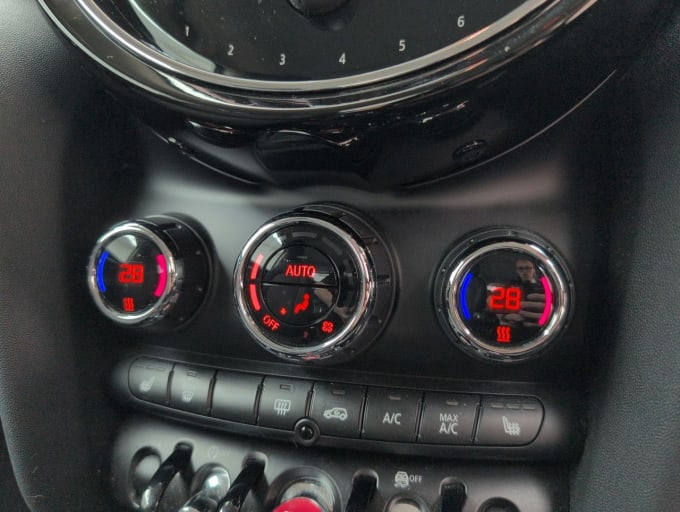 2025 Mini Hatch