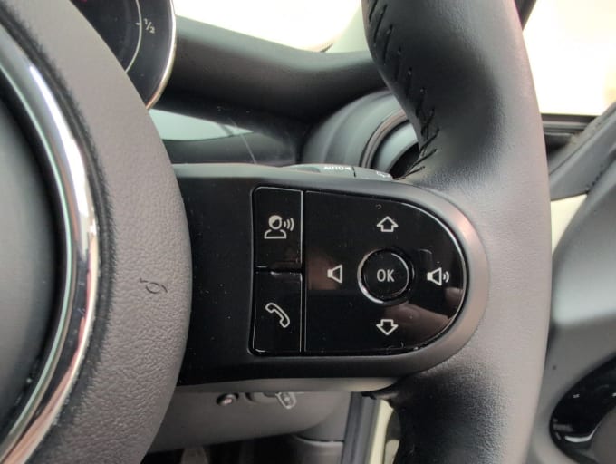 2025 Mini Hatch