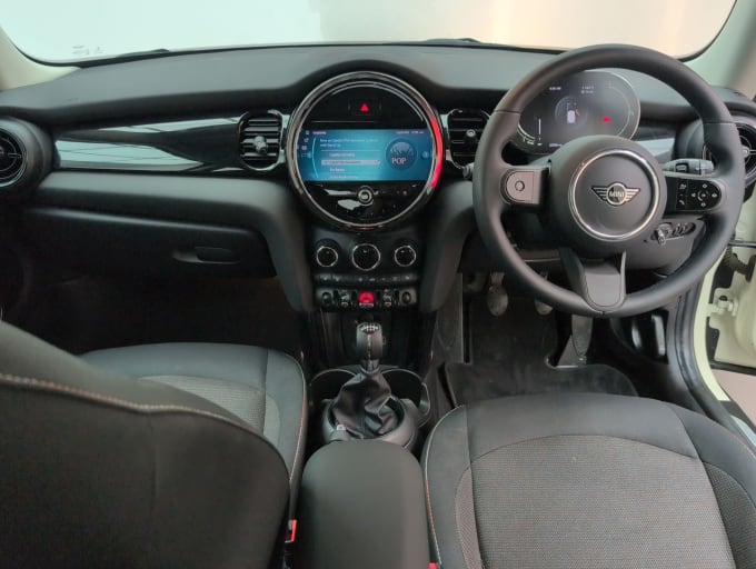 2025 Mini Hatch