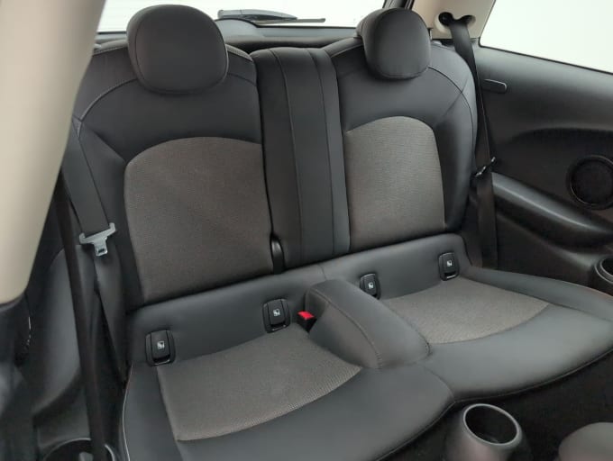 2025 Mini Hatch