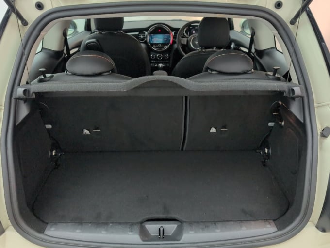 2025 Mini Hatch