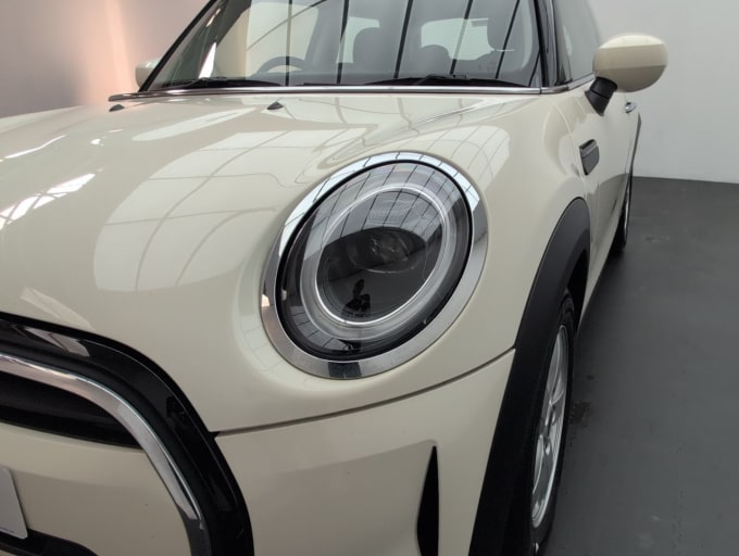2025 Mini Hatch