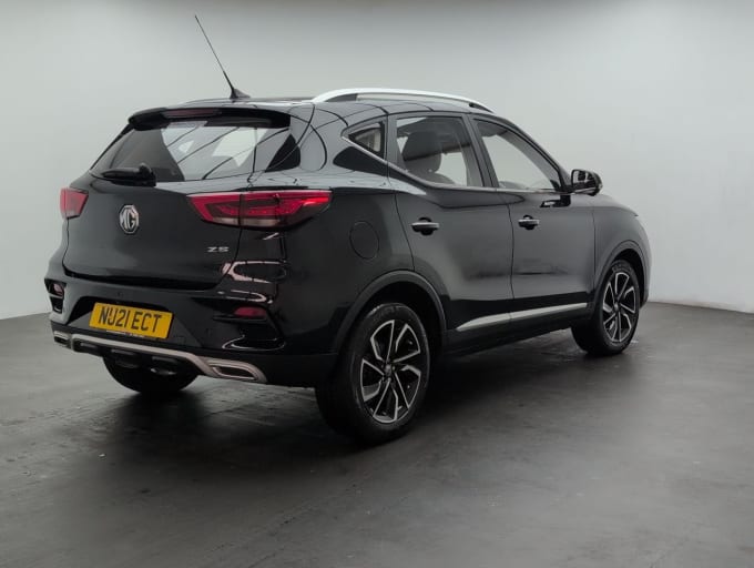 2025 Mg Mg Zs