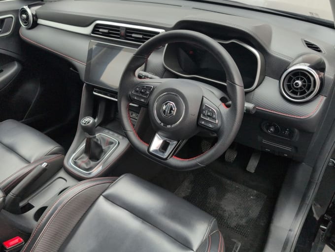 2025 Mg Mg Zs