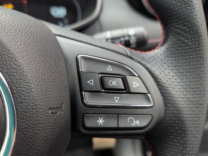 2025 Mg Mg Zs