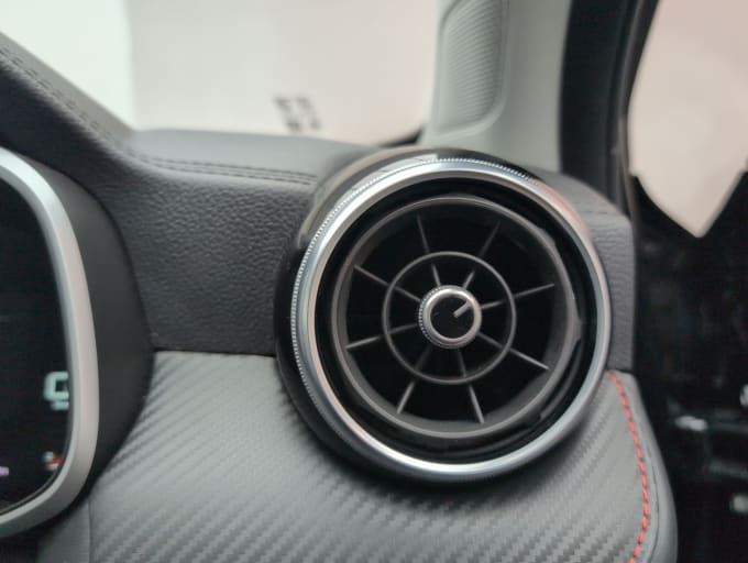 2025 Mg Mg Zs