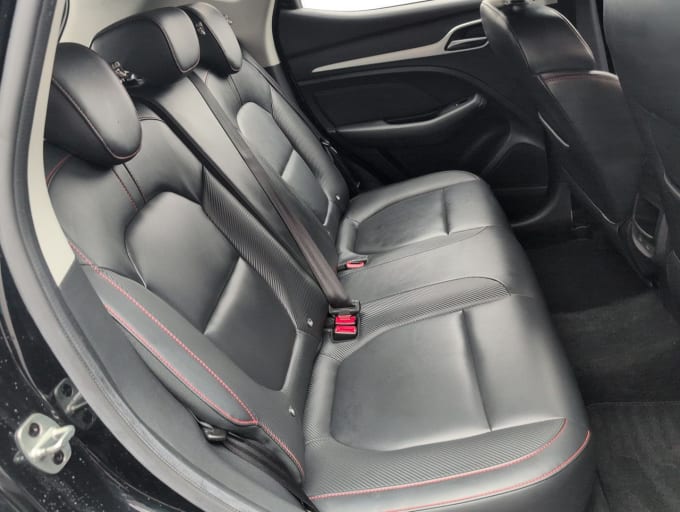 2025 Mg Mg Zs