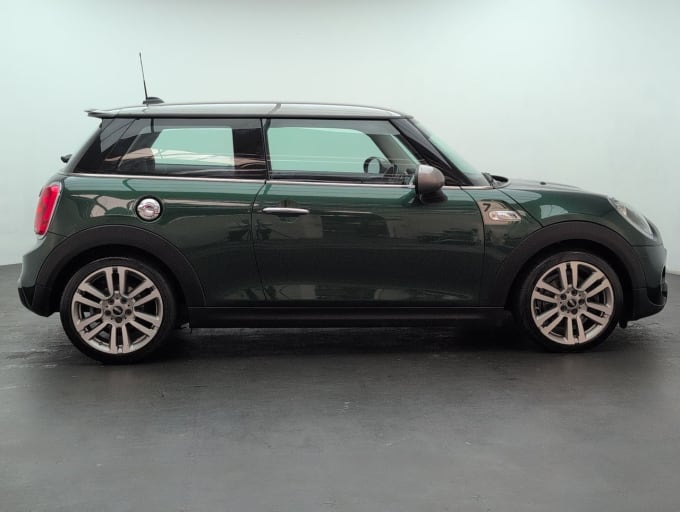 2025 Mini Hatch