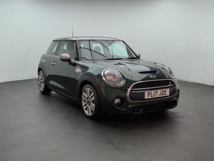 2025 Mini Hatch