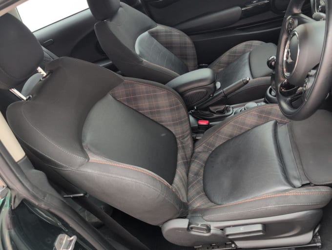 2025 Mini Hatch