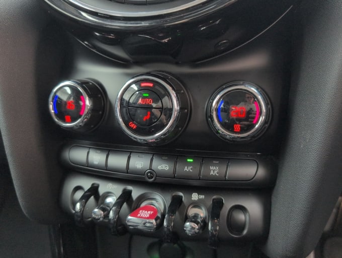 2025 Mini Hatch