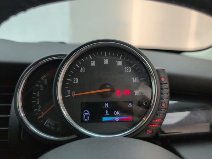 2025 Mini Hatch