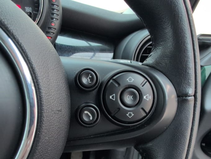 2025 Mini Hatch