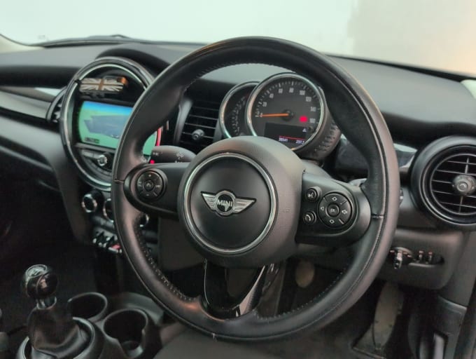 2025 Mini Hatch