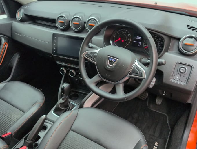 2025 Dacia Duster