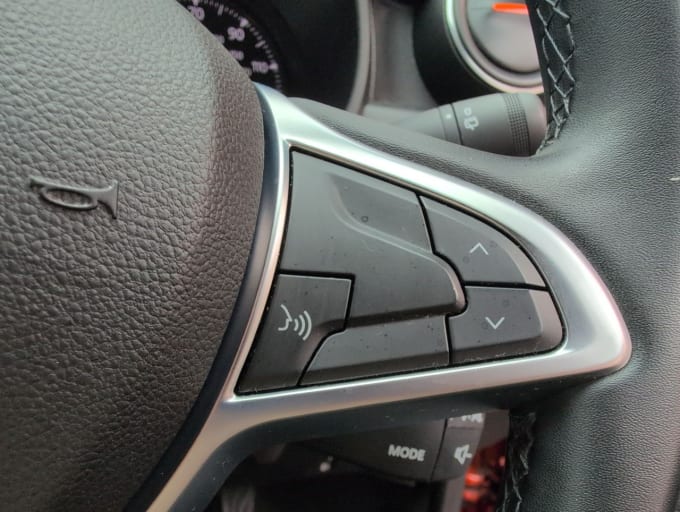 2025 Dacia Duster