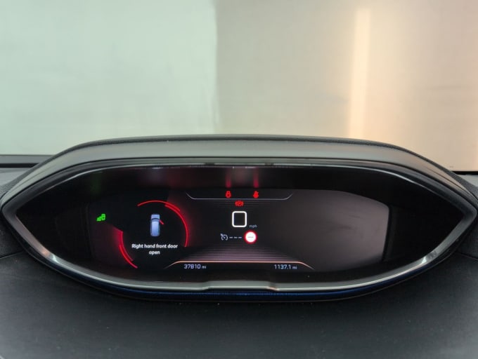 2025 Peugeot 5008