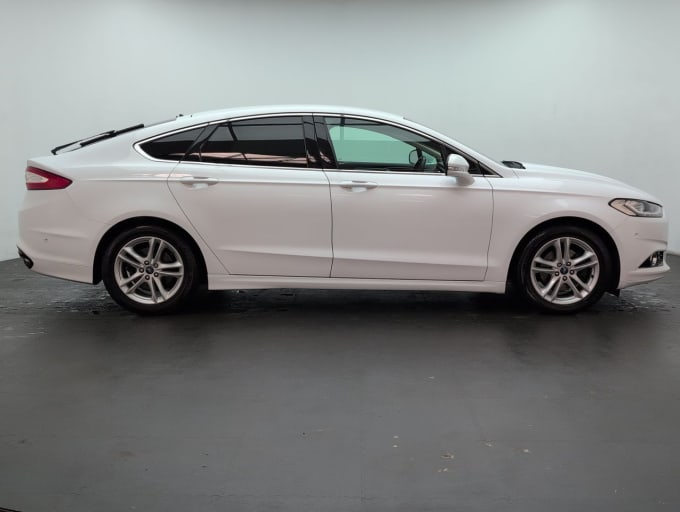 2025 Ford Mondeo