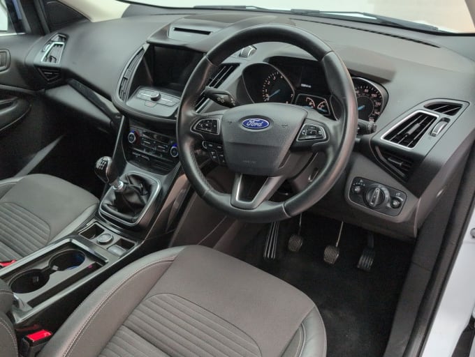2025 Ford Kuga