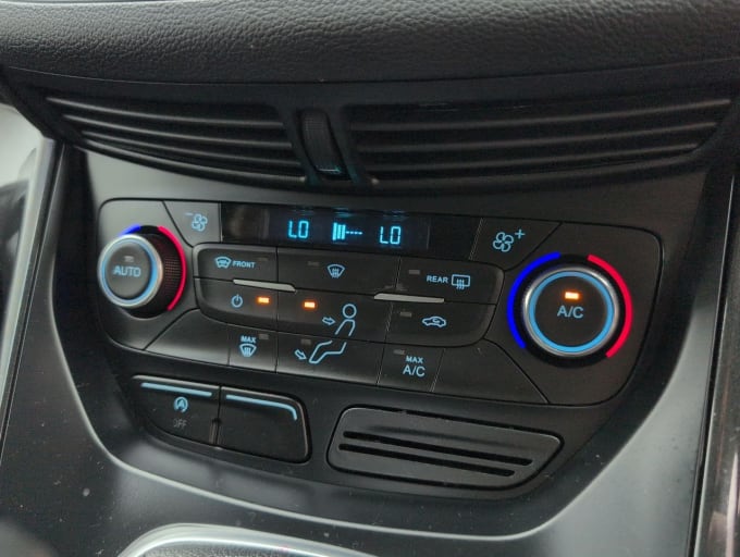 2025 Ford Kuga