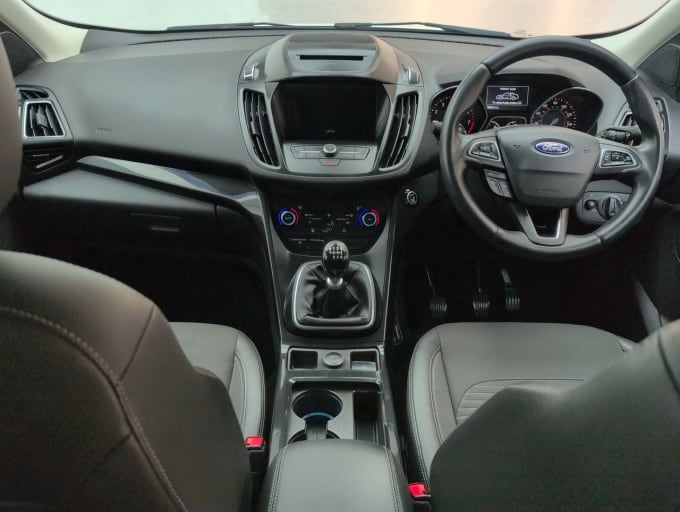 2025 Ford Kuga