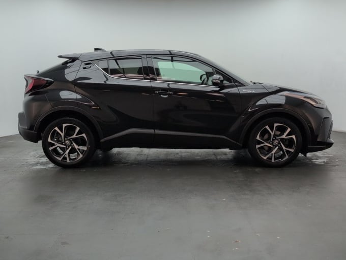 2025 Toyota C-hr