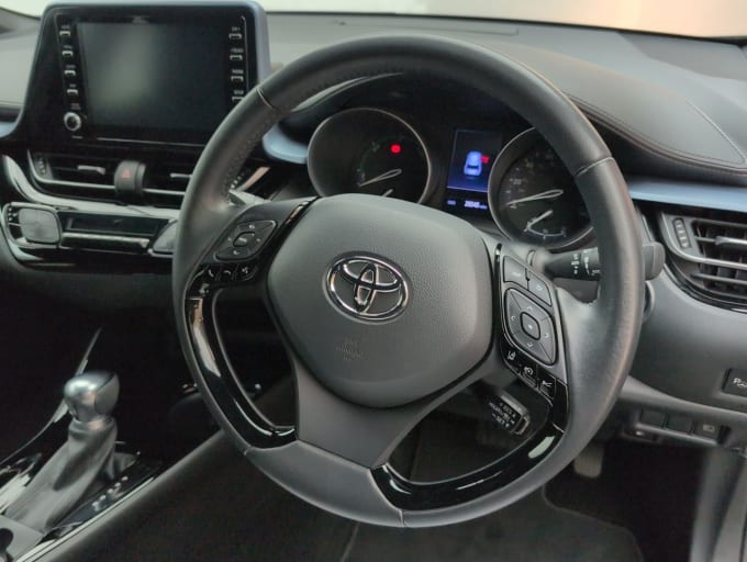 2025 Toyota C-hr