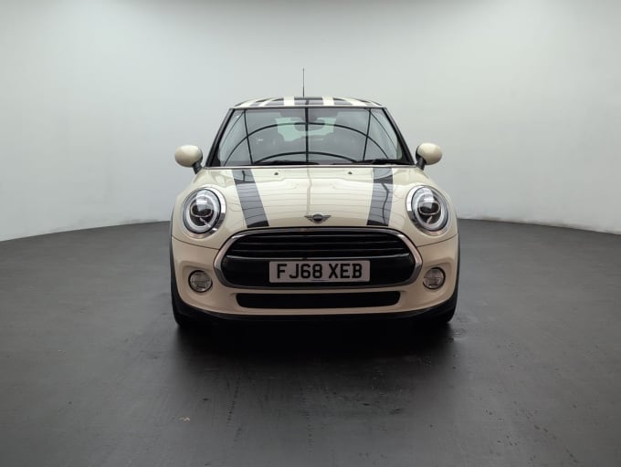 2025 Mini Hatch