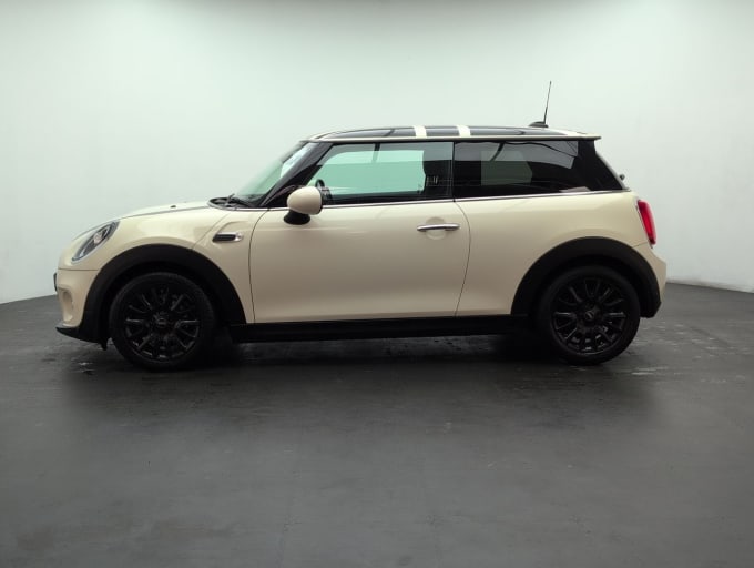 2025 Mini Hatch