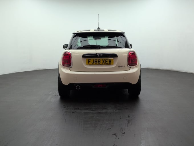 2025 Mini Hatch