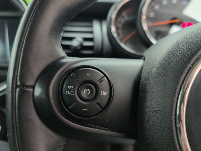 2025 Mini Hatch