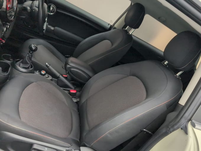 2025 Mini Hatch