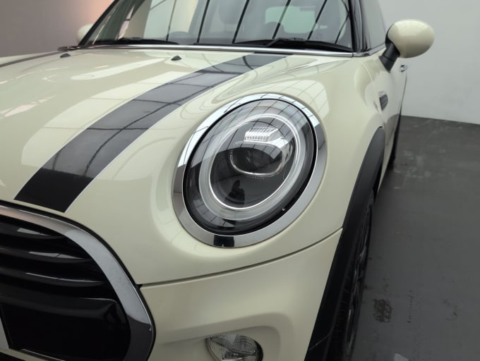 2025 Mini Hatch